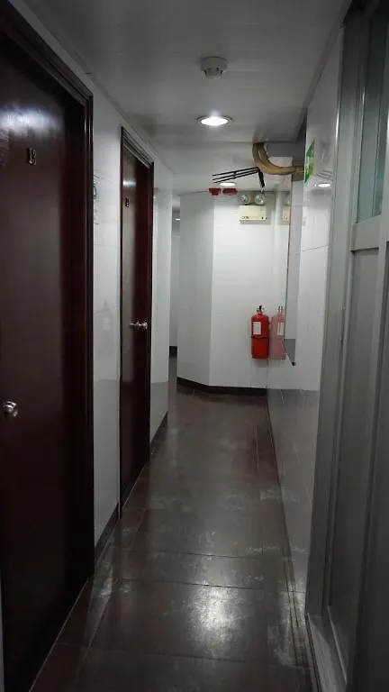New Mandarin Guesthouse Hong Kong Guest house